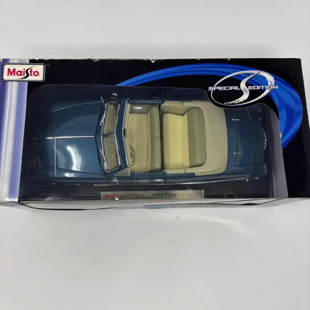 1949 Ford Convertible Blue 1:18 Maisto Special Edition Diecast Open Box